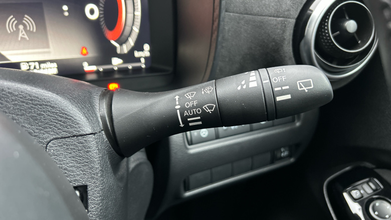 Nissan Juke 1.6 Hybrid Tekna+ 5dr Auto Hybrid Hatchback